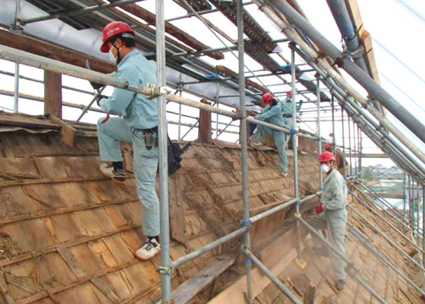 屋根葺き替え